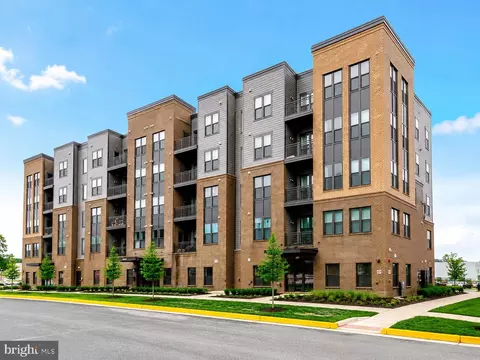 21950 Garganey Ter #407, Ashburn, VA 20147