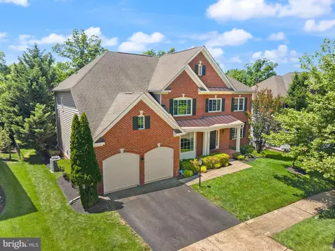 43916 Riverpoint Dr, Leesburg, VA 20176