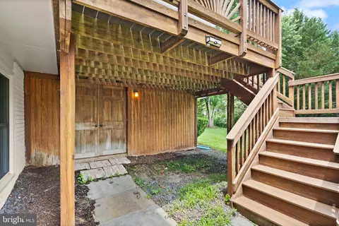 Exterior - 43448 Colter Ct, Ashburn, VA 20147 photo 15 of 18