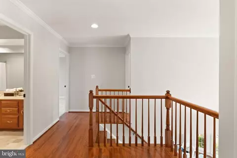 Entry Way - 43448 Colter Ct, Ashburn, VA 20147 photo 5 of 6