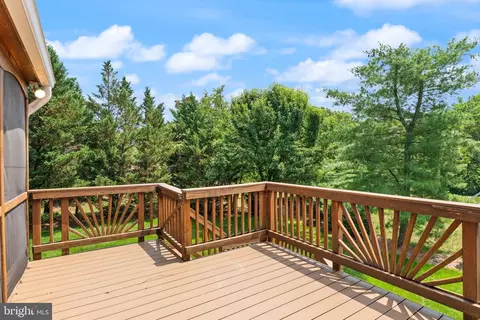Exterior - 43448 Colter Ct, Ashburn, VA 20147 photo 8 of 18