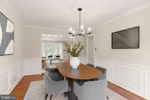 Dining - 43448 Colter Ct, Ashburn, VA 20147 photo 2 of 2