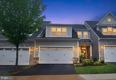 23695 Cypress Glen Sq, Ashburn, VA 20148