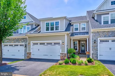 23695 Cypress Glen Sq, Ashburn, VA 20148