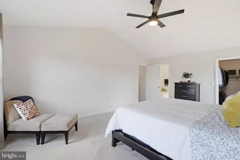 Bedroom - 43197 Wayside Cir, Ashburn, VA 20147 photo 3 of 5
