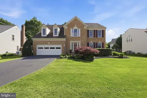 43197 Wayside Cir, Ashburn, VA 20147