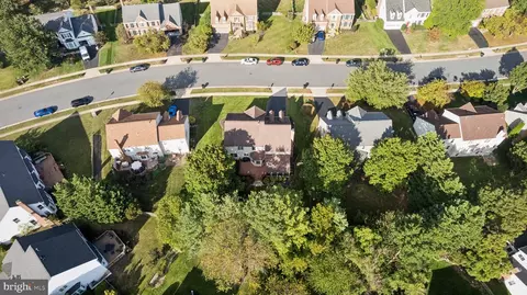 View/Area - 43197 Wayside Cir, Ashburn, VA 20147 photo 1 of 2