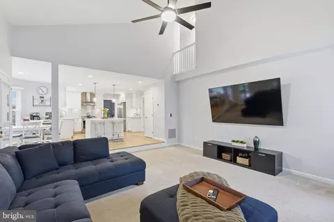 Entry Way - 43197 Wayside Cir, Ashburn, VA 20147 photo 1 of 3