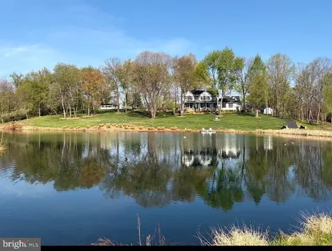 20295 Sommerset Ct, Purcellville, VA 20132
