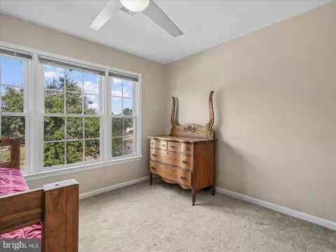 Bedroom - 20547 Ringold Dr, Ashburn, VA 20147 photo 10 of 13
