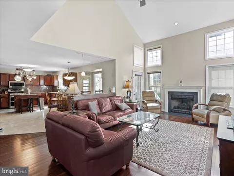 Other - 20547 Ringold Dr, Ashburn, VA 20147 photo 6 of 25