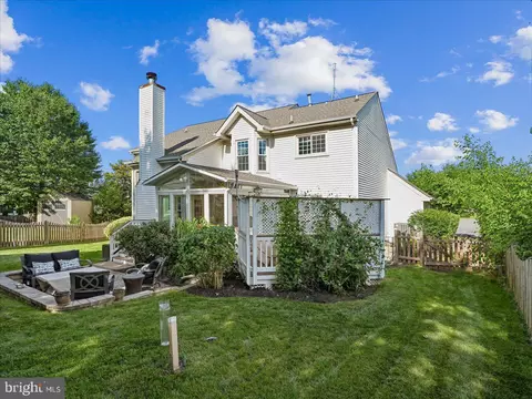 Exterior - 20547 Ringold Dr, Ashburn, VA 20147 photo 13 of 19