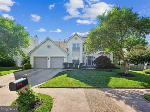 Exterior - 20547 Ringold Dr, Ashburn, VA 20147 photo 16 of 19