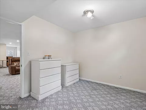 Other - 20547 Ringold Dr, Ashburn, VA 20147 photo 19 of 25