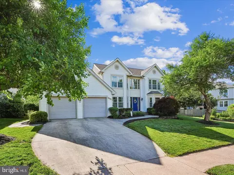 Exterior - 20547 Ringold Dr, Ashburn, VA 20147 photo 17 of 19