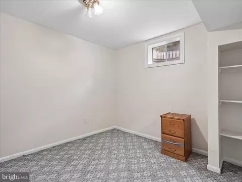 Bedroom - 20547 Ringold Dr, Ashburn, VA 20147 photo 12 of 13