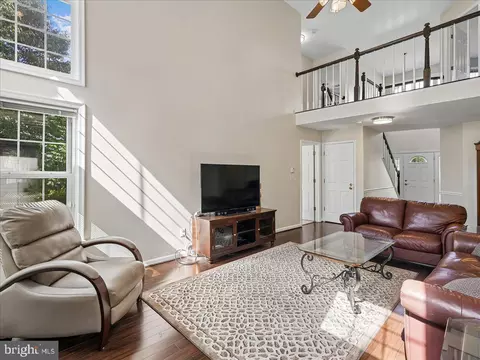 Living - 20547 Ringold Dr, Ashburn, VA 20147 photo 1 of 5