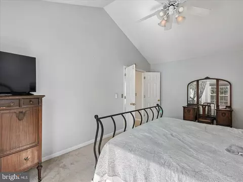 Bedroom - 20547 Ringold Dr, Ashburn, VA 20147 photo 2 of 13