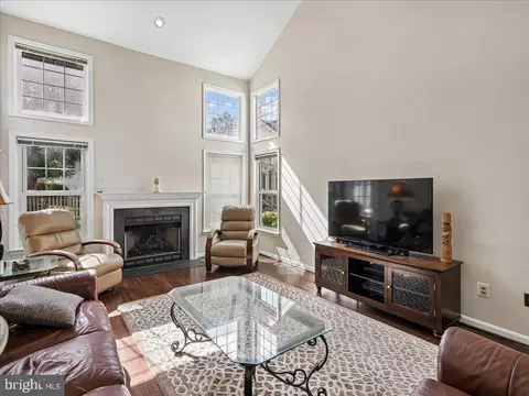 Other - 20547 Ringold Dr, Ashburn, VA 20147 photo 7 of 25