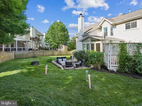 Exterior - 20547 Ringold Dr, Ashburn, VA 20147 photo 14 of 19