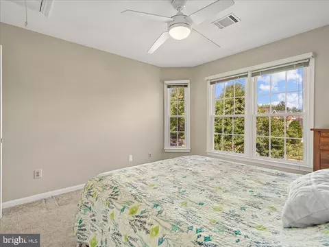 Bedroom - 20547 Ringold Dr, Ashburn, VA 20147 photo 7 of 13