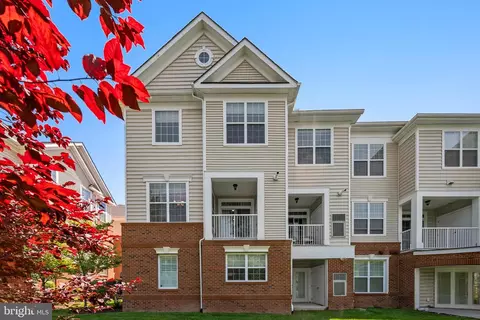 23275 Milltown Knoll Sq #118, Ashburn, VA 20148