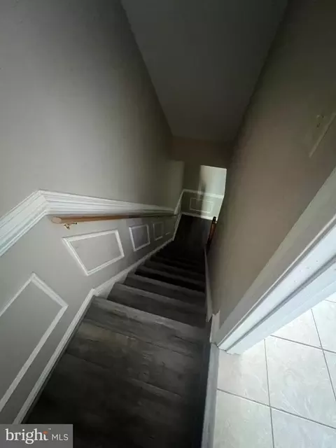 Entry Way - 1005 Marsden Ct, Sterling, VA 20164 photo 6 of 9