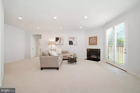 Living - 23489 Epperson Sq, Brambleton, VA 20148 photo 4 of 4