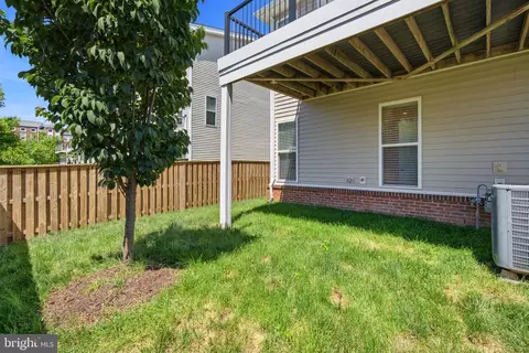 Exterior - 23489 Epperson Sq, Brambleton, VA 20148 photo 14 of 15