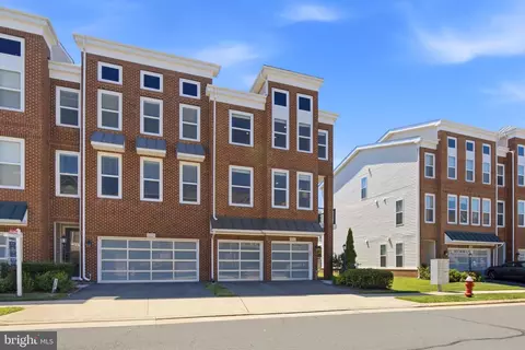 Exterior - 23489 Epperson Sq, Brambleton, VA 20148 photo 6 of 15