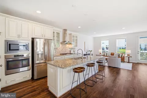 Kitchen - 23489 Epperson Sq, Brambleton, VA 20148 photo 2 of 5