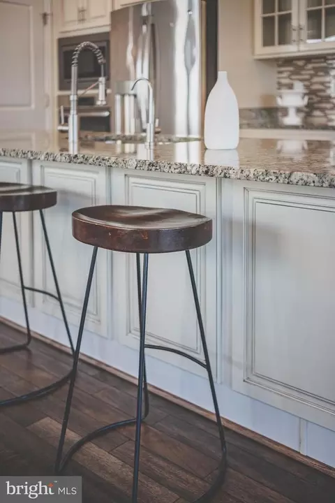 Kitchen - 23489 Epperson Sq, Brambleton, VA 20148 photo 4 of 5