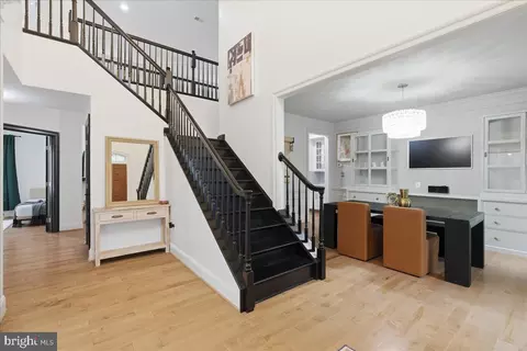 Entry Way - 42414 Pine Forest Dr, Chantilly, VA 20152 photo 1 of 16