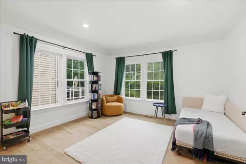 Bedroom - 42414 Pine Forest Dr, Chantilly, VA 20152 photo 1 of 11