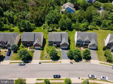 View/Area - 42414 Pine Forest Dr, Chantilly, VA 20152 photo 12 of 12