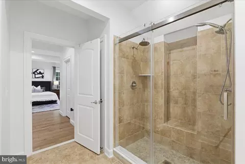 Entry Way - 42414 Pine Forest Dr, Chantilly, VA 20152 photo 15 of 16