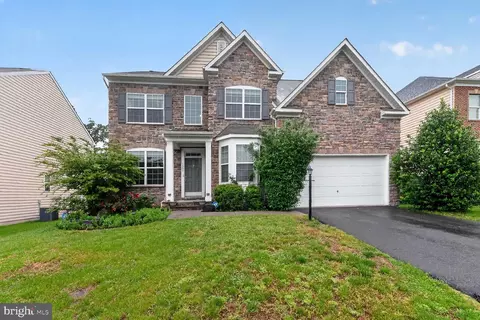 1904 Belleville Dr NE, Leesburg, VA 20176