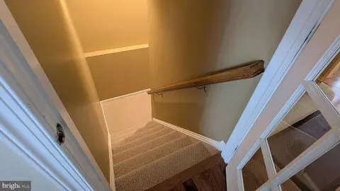 Entry Way - 43161 Barnstead Dr, Ashburn, VA 20148 photo 7 of 9
