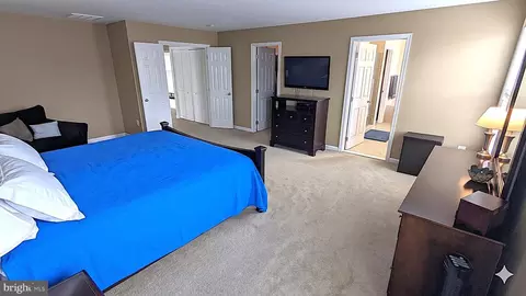 Bedroom - 43161 Barnstead Dr, Ashburn, VA 20148 photo 3 of 6
