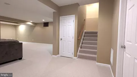Entry Way - 43161 Barnstead Dr, Ashburn, VA 20148 photo 8 of 9
