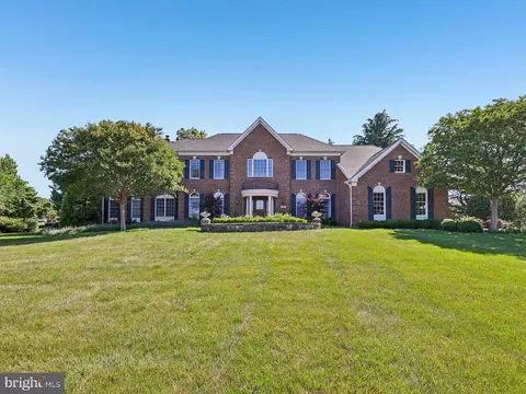 19879 Mellon Cir, Ashburn, VA 20147