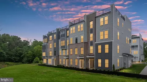 20816 Cloongee Ter, Sterling, VA 20166