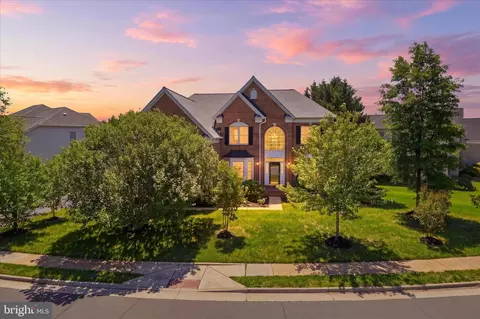 22796 Watson Heights Cir, Ashburn, VA 20148