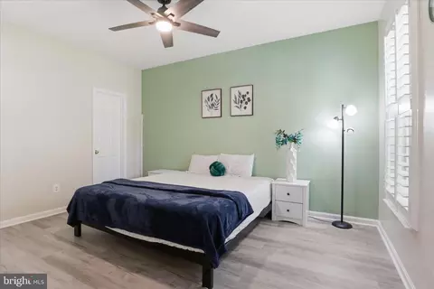 Bedroom - 20385 Bowfonds St, Ashburn, VA 20147 photo 1 of 8