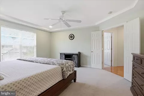 Bedroom - 20385 Bowfonds St, Ashburn, VA 20147 photo 4 of 8