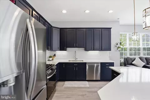 Kitchen - 20385 Bowfonds St, Ashburn, VA 20147 photo 3 of 3
