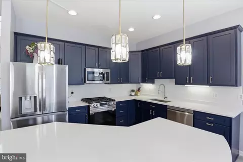Kitchen - 20385 Bowfonds St, Ashburn, VA 20147 photo 1 of 3