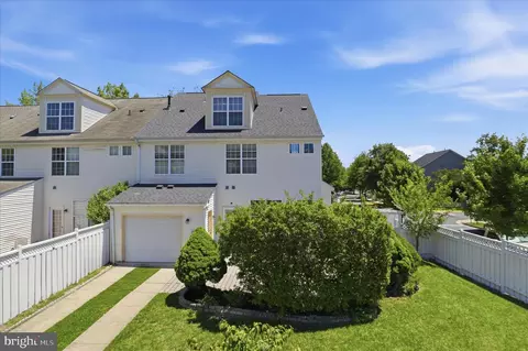 Other - 20385 Bowfonds St, Ashburn, VA 20147 photo 13 of 17