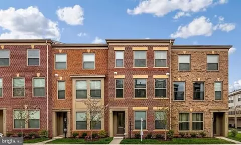 42274 Hampton Woods Ter, Ashburn, VA 20148
