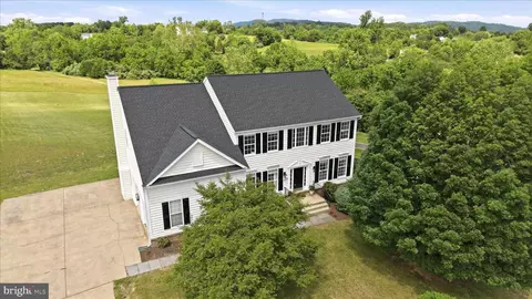 40910 Meadow Vista Pl, Lovettsville, VA 20180